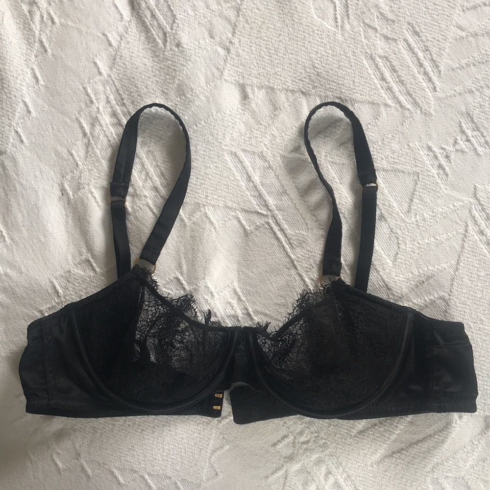 Victoria’s Secret Wicked Unlined Balconette Bra / Size 34B